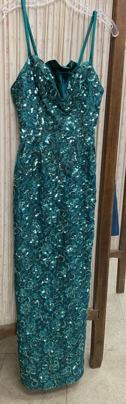 Gorgeous Green Sequin Evening Dress Size 0/2 hei8065